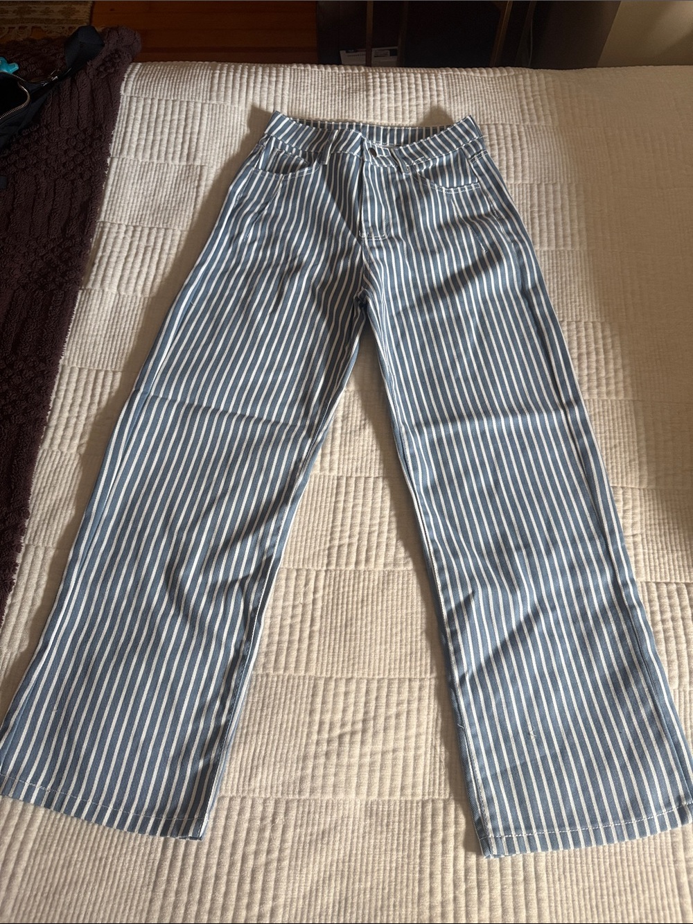 Striped Blue and White Wide-Leg Pants